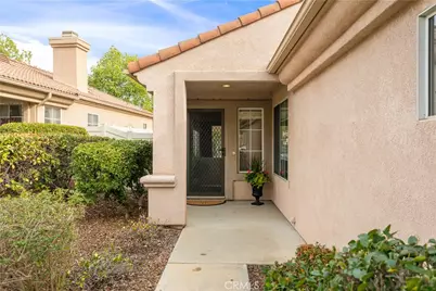 40624 Corte Albara, Murrieta, CA 92562 - Photo 2