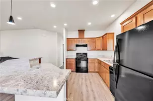 880 N Lake St, Hemet, CA 92544 - Photo 8