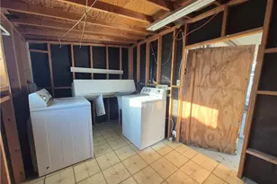 1381 Sierra Dr, San Jacinto, CA 92583 - Photo 12