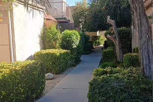 2433 W Acacia Ave, Hemet, CA 92545 - Photo 2