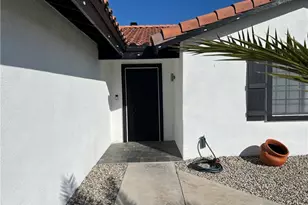 13535 Driftwood, Victorville, CA 92395 - Photo 4