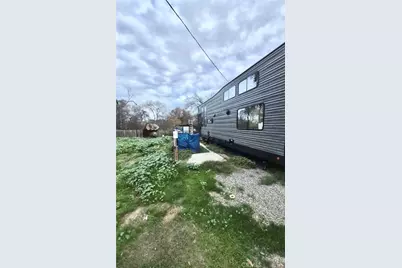 637 River Road #43, Modesto, CA 95351 - Photo 1