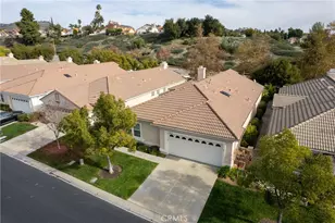 24272 Calle Artino, Murrieta, CA 92562 - Photo 4