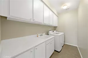 24272 Calle Artino, Murrieta, CA 92562 - Photo 32