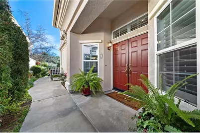 24272 Calle Artino, Murrieta, CA 92562 - Photo 6