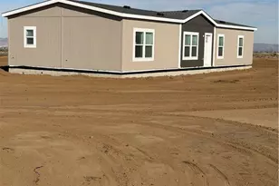 12823 Atsina Rd, Phelan, CA 92371 - Photo 2