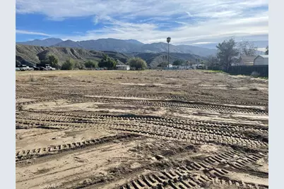 45118 Florida, Hemet, CA 92544 - Photo 2