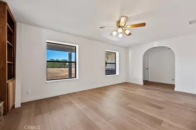 7519 Kenyon, Hesperia, CA 92345 - Photo 6