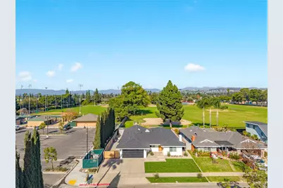 2201 E Oakmont, Orange, CA 92867 - Photo 62