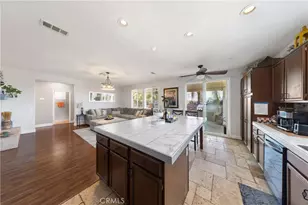 31598 Summerfield Ln, Murrieta, CA 92563 - Photo 12