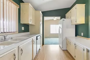 1279 Sorrel Dr, Hemet, CA 92545 - Photo 8