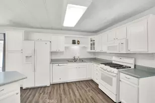 22780 Skylink, Canyon Lake, CA 92587 - Photo 4