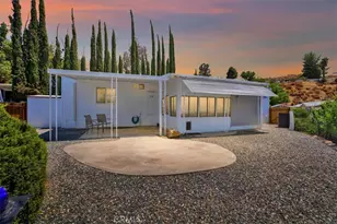 22780 Skylink, Canyon Lake, CA 92587 - Photo 2
