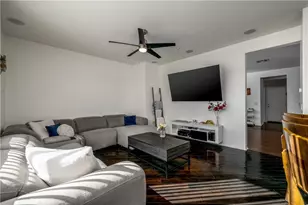 35864 Hazelhurst, Murrieta, CA 92562 - Photo 10