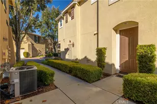 35864 Hazelhurst, Murrieta, CA 92562 - Photo 6