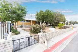 32581 Desert Moon, Thousand Palms, CA 92276 - Photo 22