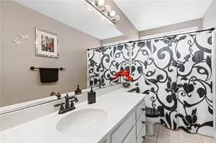 39169 Via Cadiz, Murrieta, CA 92563 - Photo 38