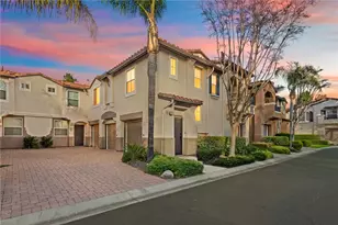 30354 Island Bay, Murrieta, CA 92563 - Photo 2