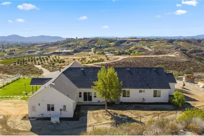 41950 Calle La Escondida, Temecula, CA 92592 - Photo 56