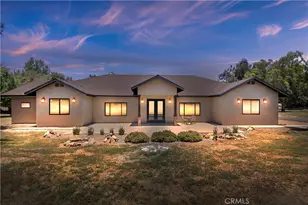 17370 Rodeo Rd, Lake Elsinore, CA 92530 - Photo 2