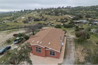 35125 Hobbiton, Hemet, CA 92544 - Photo 2