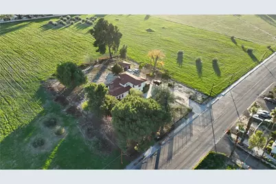 41699 Acacia Avenue, Hemet, CA 92544 - Photo 1