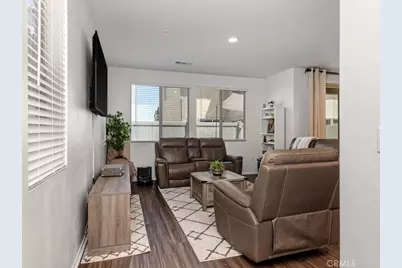 29425 Bovenzi Way, Winchester, CA 92596 - Photo 4