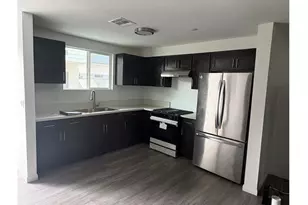 720 W Cherry St, Compton, CA 90222 - Photo 4