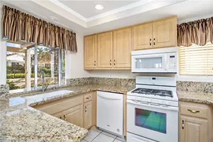 40412 Via Amapola, Murrieta, CA 92562 - Photo 14