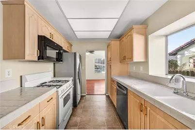 30752 Canterfield Drive, Temecula, CA 92592 - Photo 8