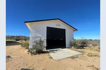 2288 Yetters, Landers, CA 92285 - Photo 12