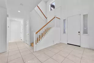 31465 Pear Blossom Cir, Murrieta, CA 92563 - Photo 2