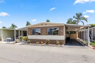 881 Lake St, Hemet, CA 92544 - Photo 2