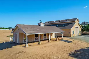 19315 Avenida Cordoba, Murrieta, CA 92562 - Photo 8