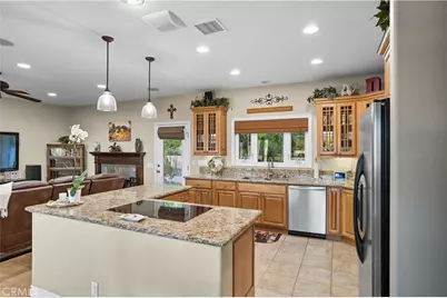 19315 Avenida Cordoba, Murrieta, CA 92562 - Photo 32