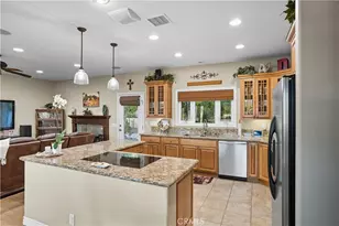 19315 Avenida Cordoba, Murrieta, CA 92562 - Photo 32