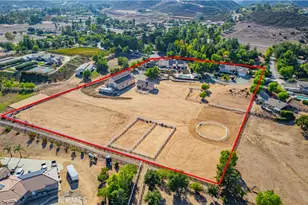 19315 Avenida Cordoba, Murrieta, CA 92562 - Photo 8