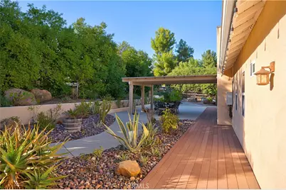 19315 Avenida Cordoba, Murrieta, CA 92562 - Photo 38