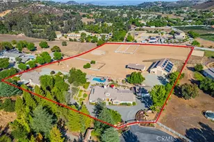 19315 Avenida Cordoba, Murrieta, CA 92562 - Photo 2