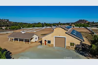 19315 Avenida Cordoba, Murrieta, CA 92562 - Photo 4