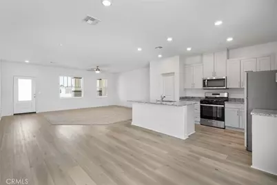 11299 Lancer, Victorville, CA 92392 - Photo 2