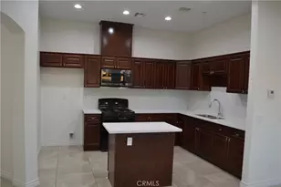 221 W 10th St, Perris, CA 92570 - Photo 14