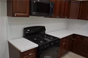 221 W 10th St, Perris, CA 92570 - Photo 30