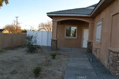 221 W 10th Street, Perris, CA 92570 - Photo 4