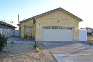 231 W 10th St, Perris, CA 92570 - Photo 4