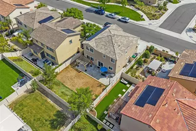 24212 Bay Laurel Avenue, Murrieta, CA 92562 - Photo 36