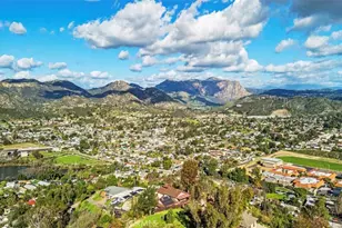 12886 Castle Ct, Lakeside, CA 92040 - Photo 2