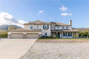 25737 Bay Meadows, Murrieta, CA 92562 - Photo 2