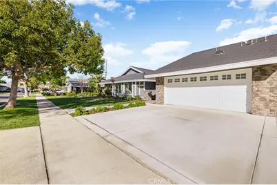 1529 Catalina Avenue, Santa Ana, CA 92705 - Photo 4