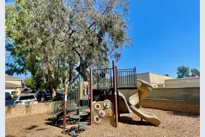 2031 Blackberry, Oxnard, CA 93036 - Photo 22